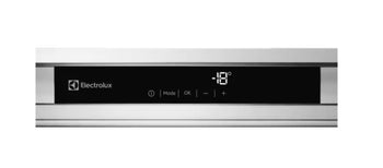 Electrolux Integrated Larder Freezer | LUT6NE18C