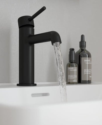 Alita Basin Mixer Matt Black | UBR0120